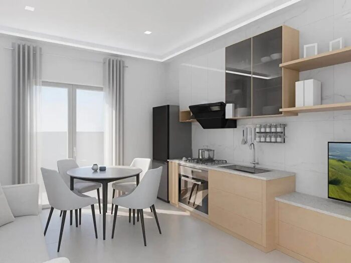 Appartamento quadrilocale in vendita in Via Nino Bixio, Monopoli