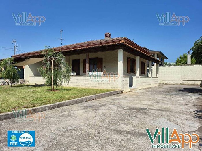 Casa quadrilocale in affitto in Via Guado, Fondi