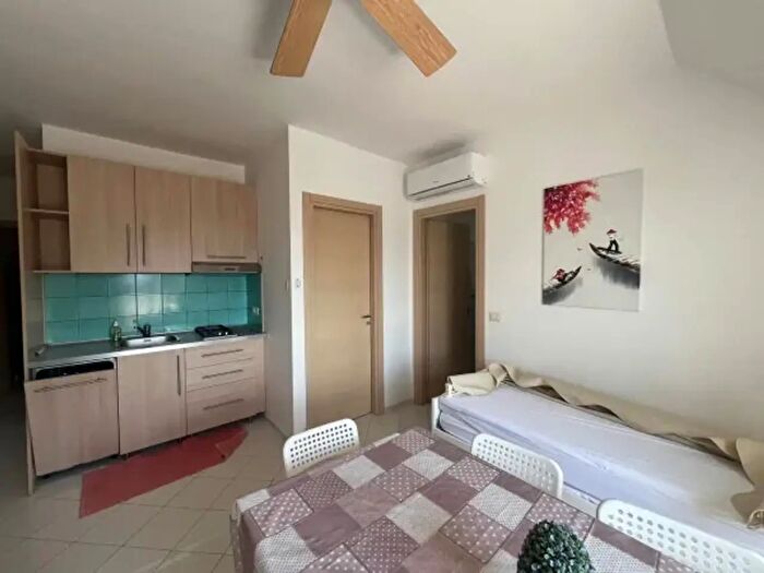Appartamento trilocale in affitto in Via degli Ulivi, Montauro