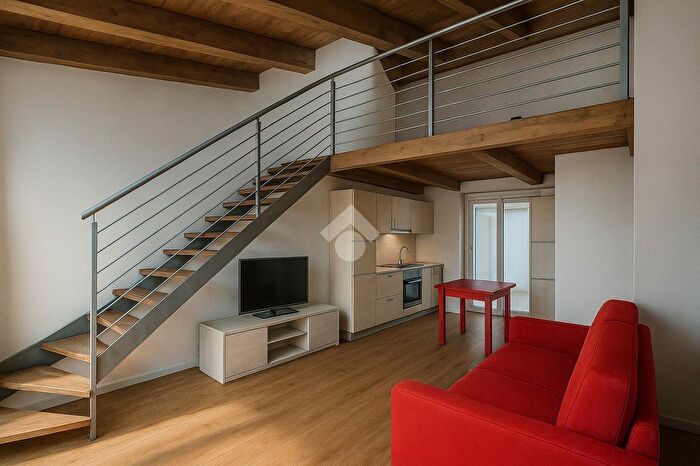 Appartamento bilocale in vendita in Via Camillo Benso di Cavour, Lovere