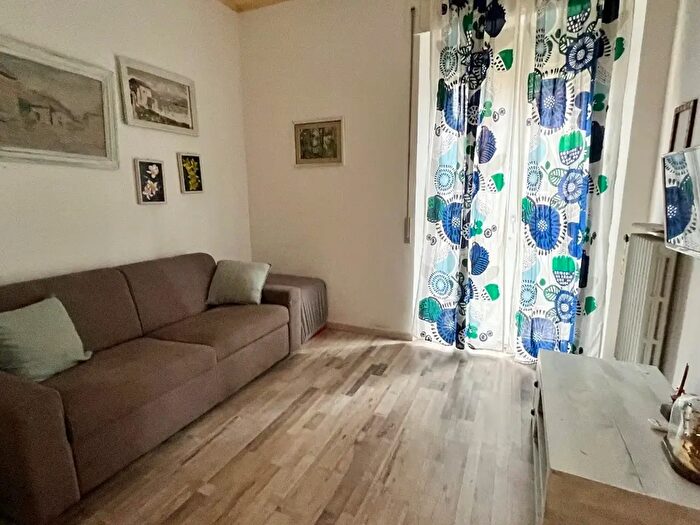Appartamento trilocale in affitto in Via Francesco Nullo, Parma