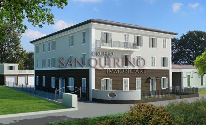 Appartamento bilocale in vendita in Via Fiume, Mirandola