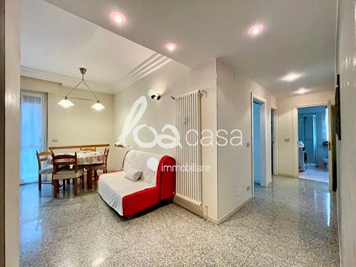 Appartamento trilocale in vendita in Borghetto Santo Spirito