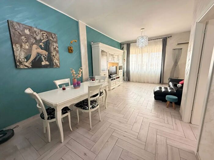 Appartamento trilocale in vendita in Ronco I a Via Tisia, Siracusa