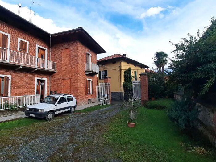 Appartamento bilocale in vendita in Via Vanchiglia, Rocca Canavese