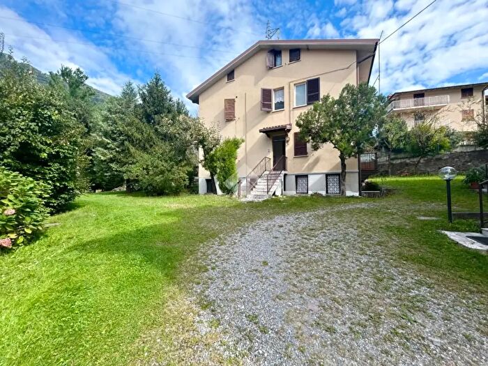 Appartamento monolocale in vendita in Via Davine, Lovere