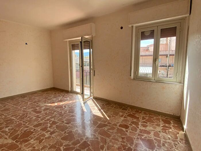 Appartamento trilocale in affitto in Via Padre Gaetano Catanoso, Reggio Calabria