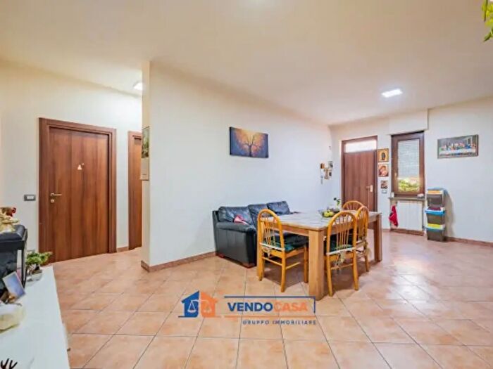 Appartamento quadrilocale in vendita in Via Generale Martinengo, Dogliani