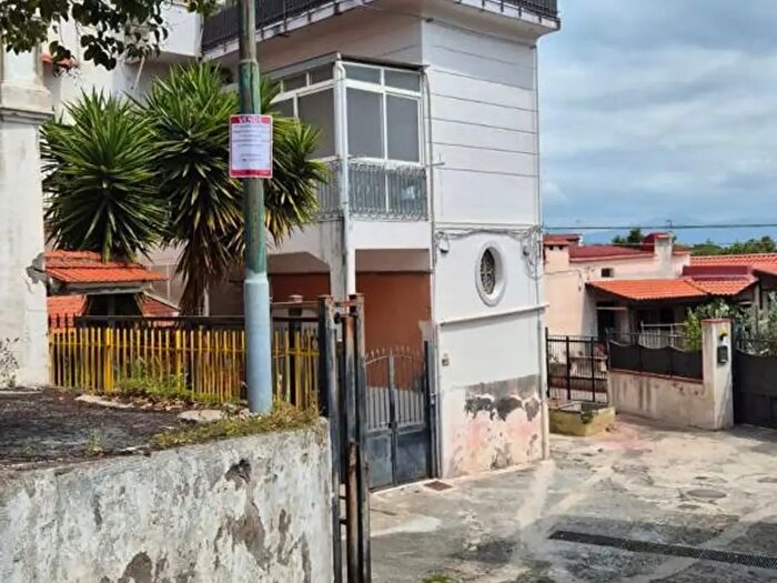 Appartamento bilocale in vendita in Via Luigi Settembrini, Boscotrecase