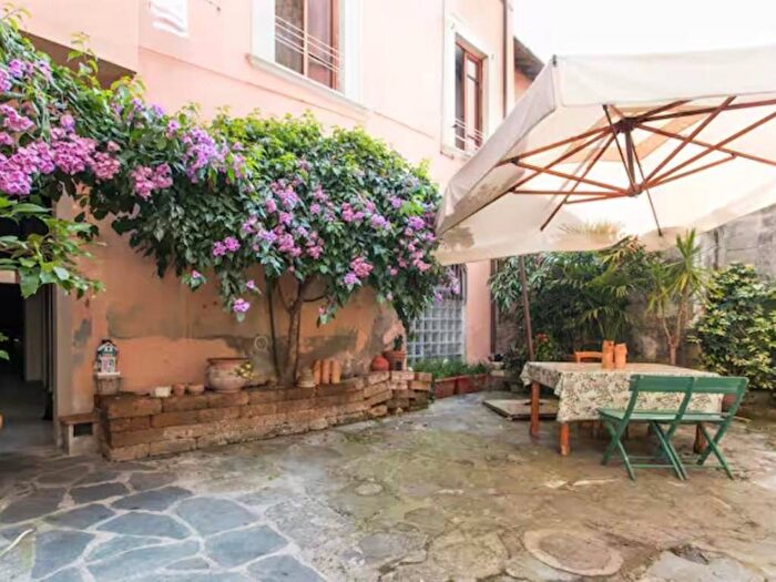 Appartamento con 6 locali in affitto in Pietrasanta