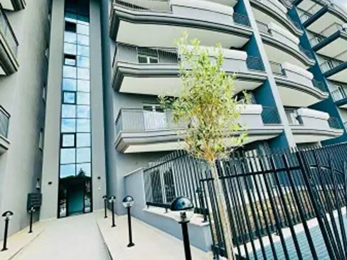 Appartamento trilocale in vendita in Via del Nebbiolo, Roma