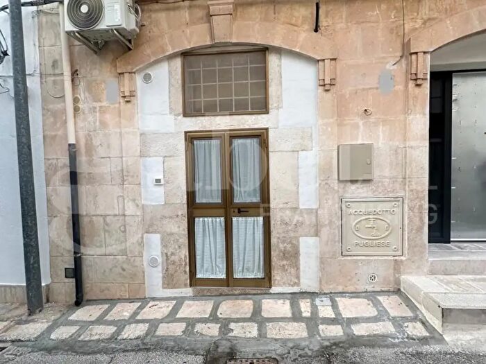 Casa bilocale in vendita in Vico Tenente Aristide Tanzarella, Ostuni