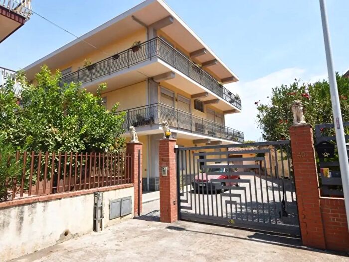 Appartamento con 5 locali in vendita in Catania