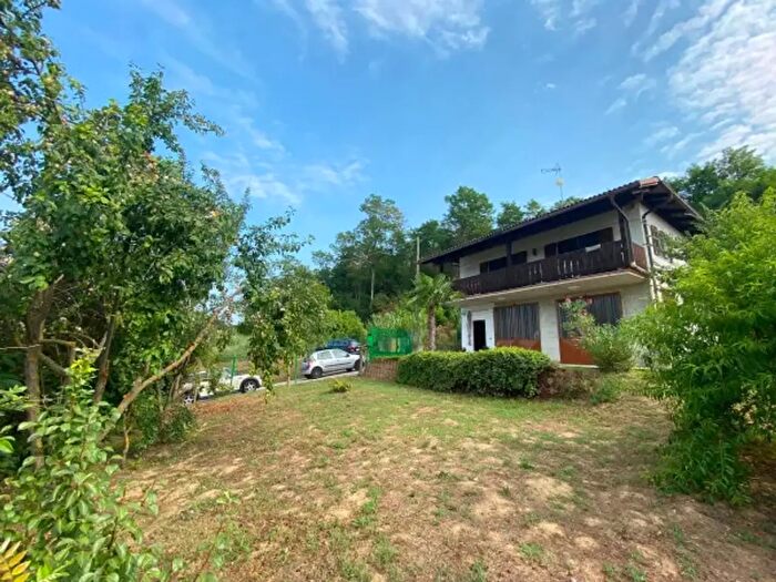 Casa quadrilocale in vendita in Regione Case Sparse, Castello Di Annone