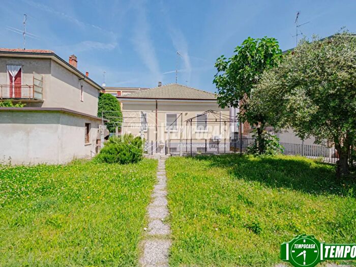 Casa trilocale in vendita in Via Carlo Alberto, Voghera