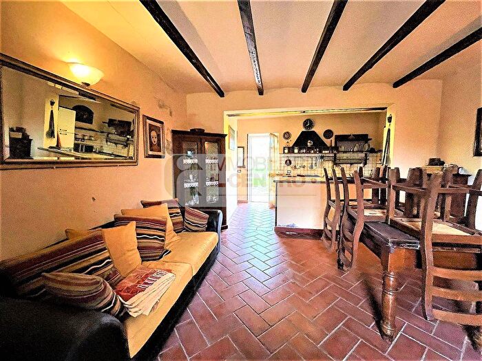 Casa quadrilocale in vendita in Sarzana