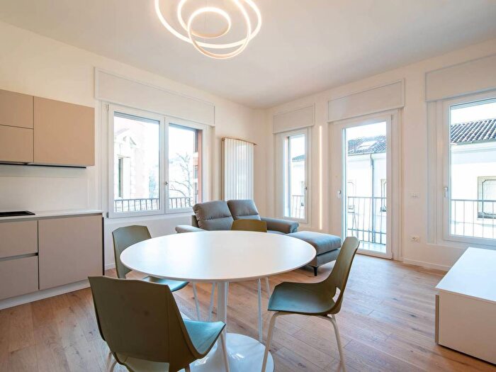 Appartamento bilocale in affitto in Via Giovanni Anghinoni, Santa Sofia Altinate, Padova