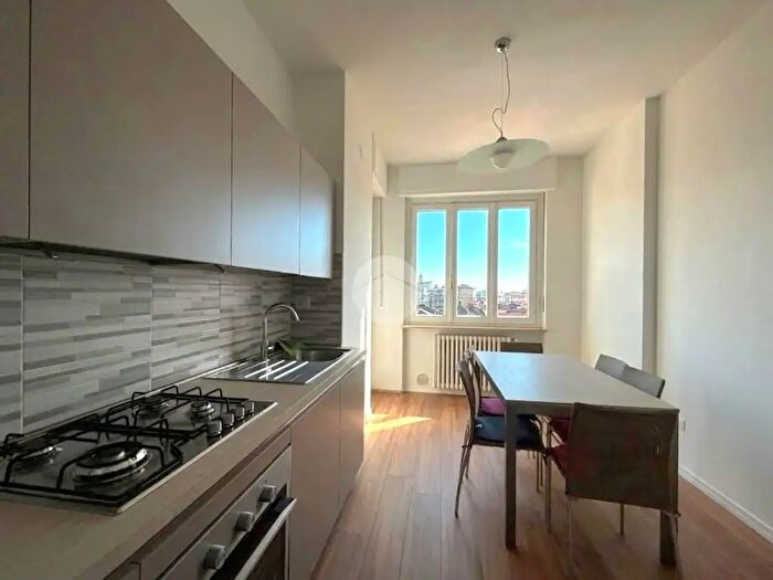 Appartamento trilocale in affitto in Viale Risorgimento, Bra