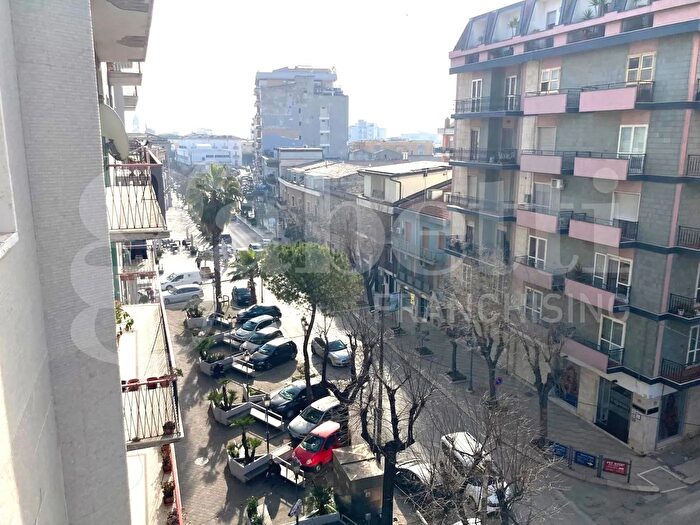 Appartamento quadrilocale in vendita in Via Checchia Rispoli, San Severo