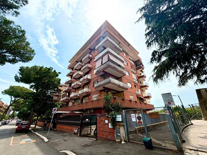 Appartamento bilocale in affitto in Via Monte Grappa, Colleverde, Guidonia Montecelio
