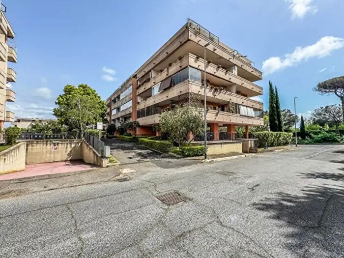 Appartamento monolocale in vendita in Via Francesca Bertini, Roma