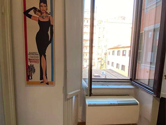 Appartamento monolocale in affitto in via Bergognone, Solari, Milano