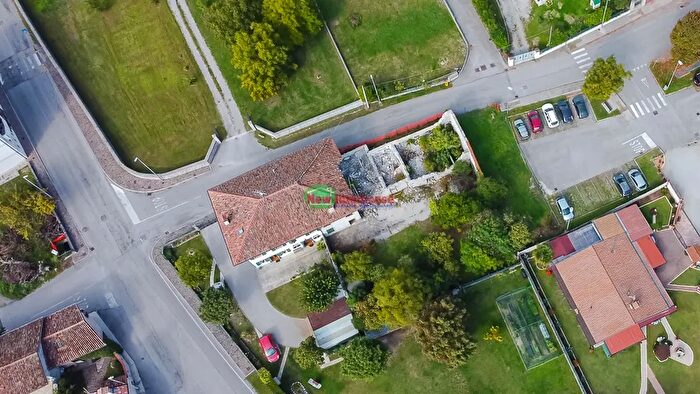 Casa in vendita in Vicolo San Rocco Vivaro, Vivaro