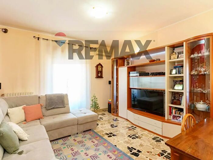 Casa con 6 locali in vendita in Corso Kennedy, Troina