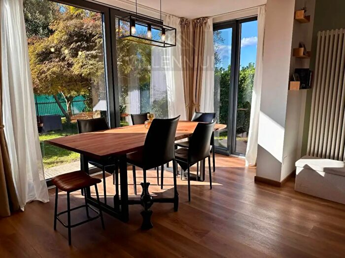 Casa con 6 locali in vendita in Via Beati, Castelletto Sopra Ticino