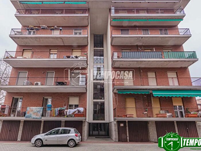 Appartamento trilocale in vendita in Via Leonardo Gerla, Pavia