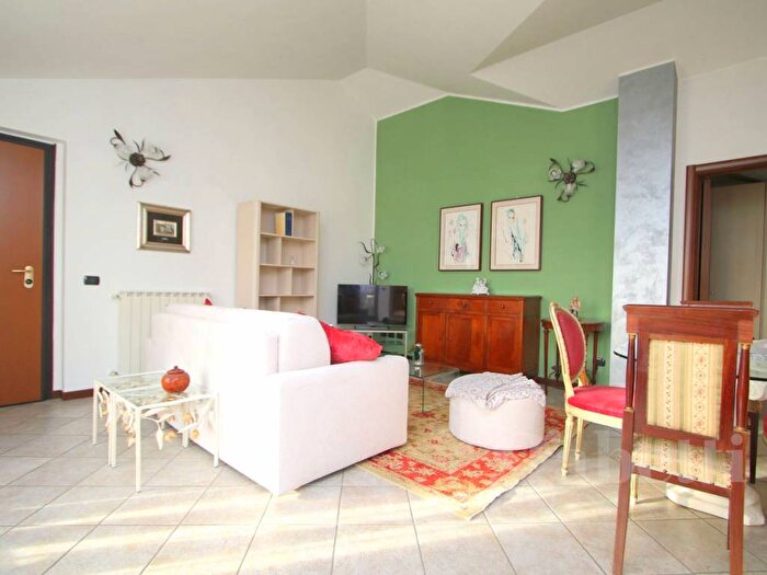 Casa bilocale in affitto in Via dei Salici, Caiello, Gallarate