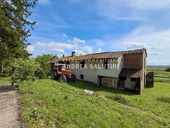 Casa con 6 locali in vendita in Via Don Giovanni Minzoni, Buti