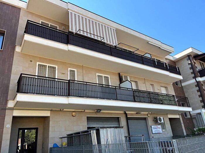 Appartamento bilocale in affitto in Viale Alfonso I d'Aragona, Villaggio Artigiani Via Manfredonia, Foggia