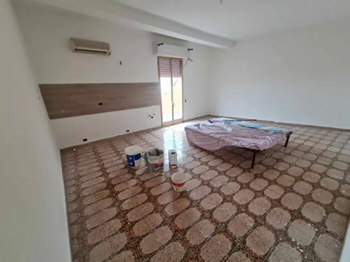 Appartamento trilocale in affitto in Reggio Calabria