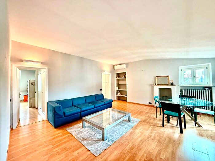 Casa trilocale in affitto in Via Giuseppe Pomba, Via Roma, Torino