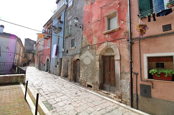 Casa trilocale in vendita in Via Salita San Paolo, Campobasso