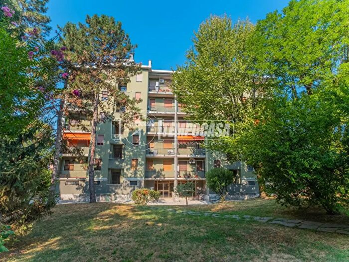 Appartamento trilocale in vendita in Via TaEdison, Novate Milanese