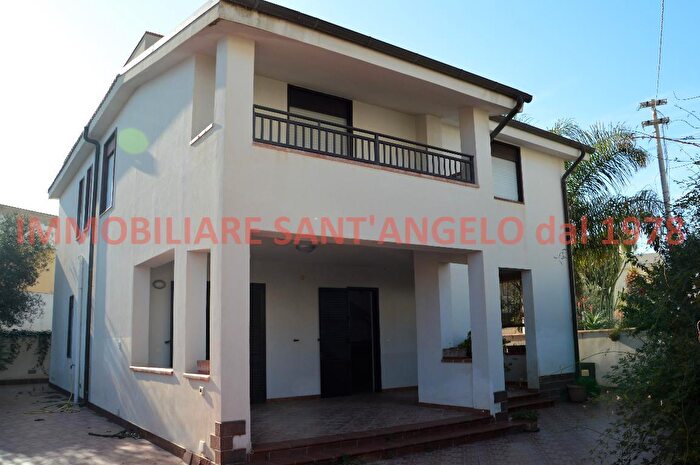 Casa con 9 locali in vendita in Via Lacco Ameno c, Agrigento