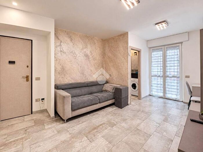 Appartamento bilocale in vendita in Via giuseppe garibaldi, Centro, Bollate