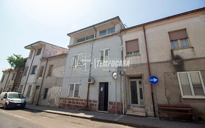 Appartamento con 7 locali in vendita in Thiesi