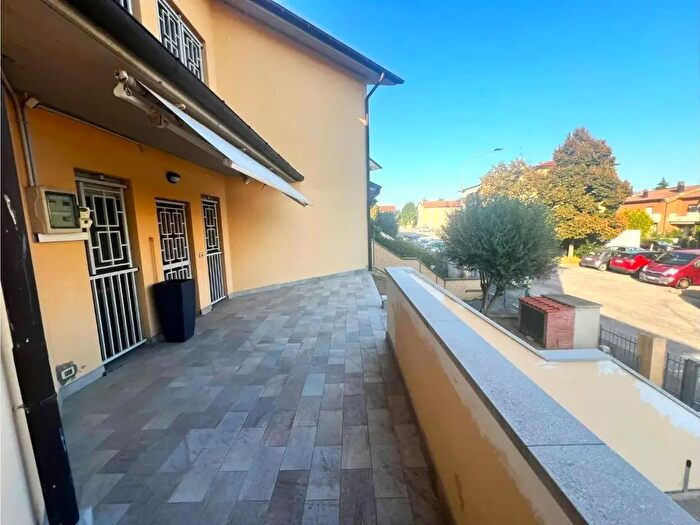 Casa con 5 locali in vendita in Via Onorio II, Casalfiumanese