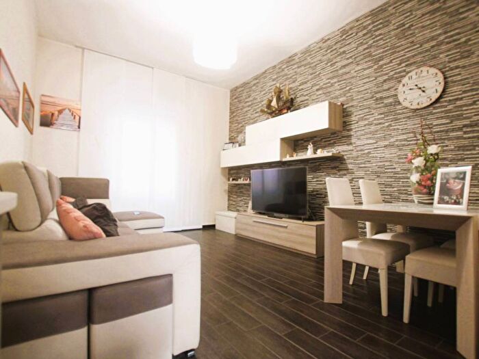 Appartamento trilocale in vendita in Via Vittorio Alfieri, Bellaria, Cinisello Balsamo