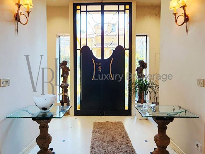 Casa con 6 locali in affitto in Aventino, Roma