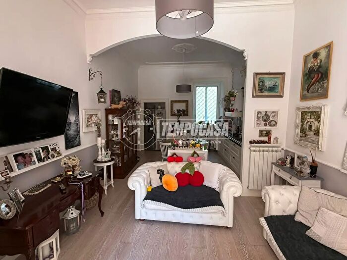 Appartamento quadrilocale in vendita in Via Francesco Fracanzano, Napoli