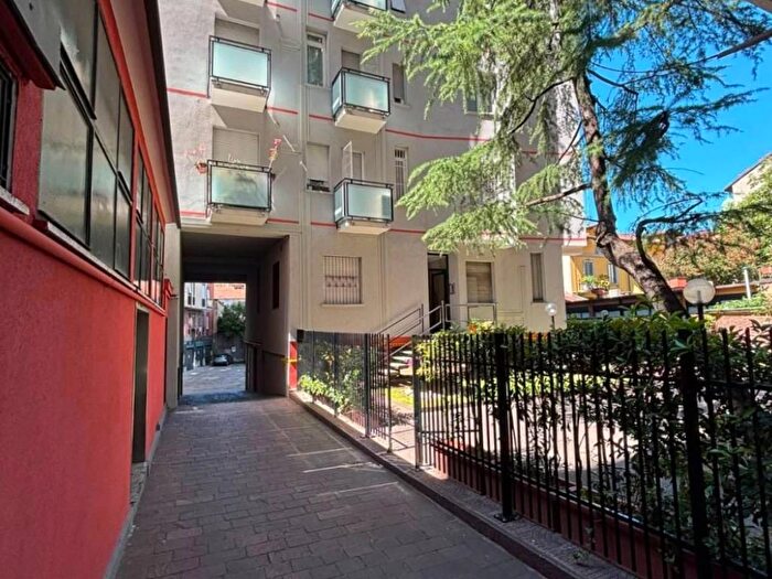 Appartamento bilocale in affitto in Lodi Brenta, Milano