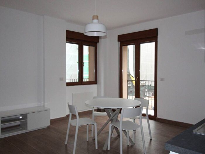Appartamento bilocale in affitto in Via Merano, Borgo Roma, Verona