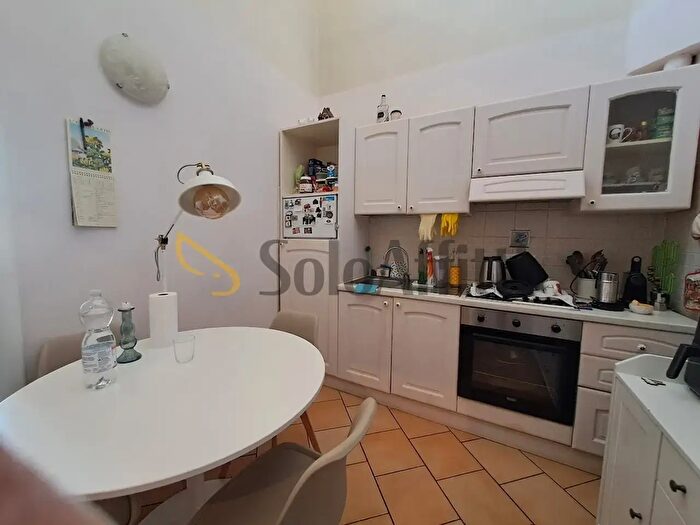 Appartamento trilocale in affitto in Via Reginaldo Giuliani, Firenze
