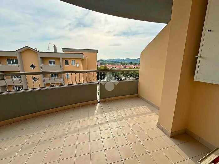 Appartamento trilocale in vendita in Via Fellini Federico, Pesaro