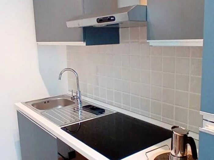 Appartamento trilocale in affitto in Via Della Stazione, Massa Marittima