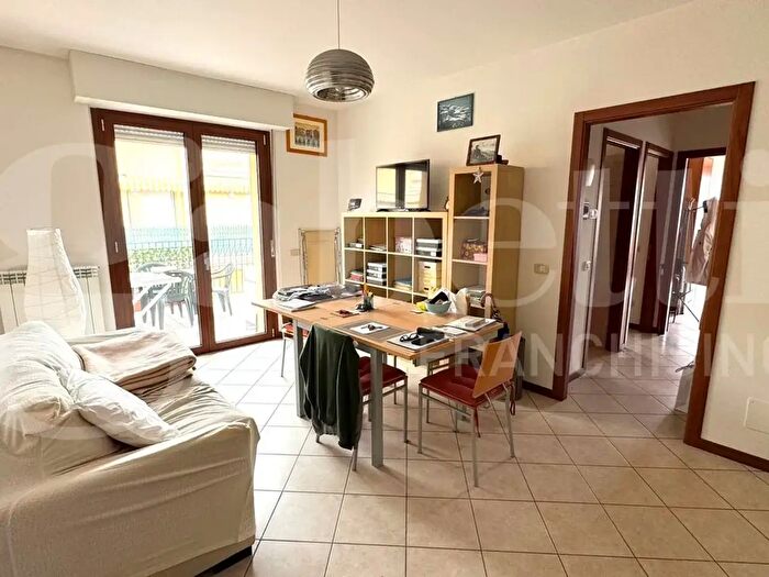 Appartamento trilocale in vendita in Via Guido Gozzano, Tortoreto